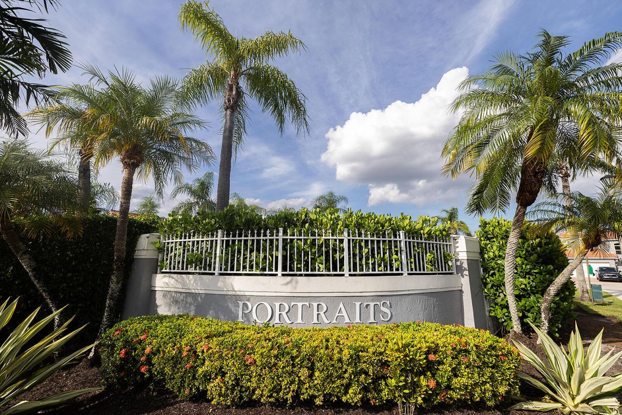 10627 NW 7th Street, Pembroke Pines, FL 33026 Photo