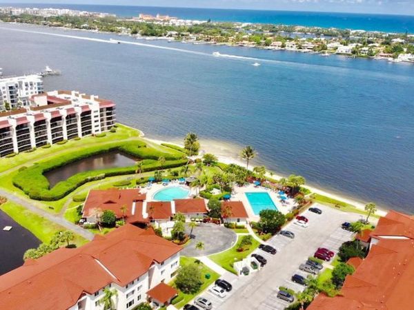 7030 Half Moon Circle, Unit 216, Hypoluxo, FL 33462