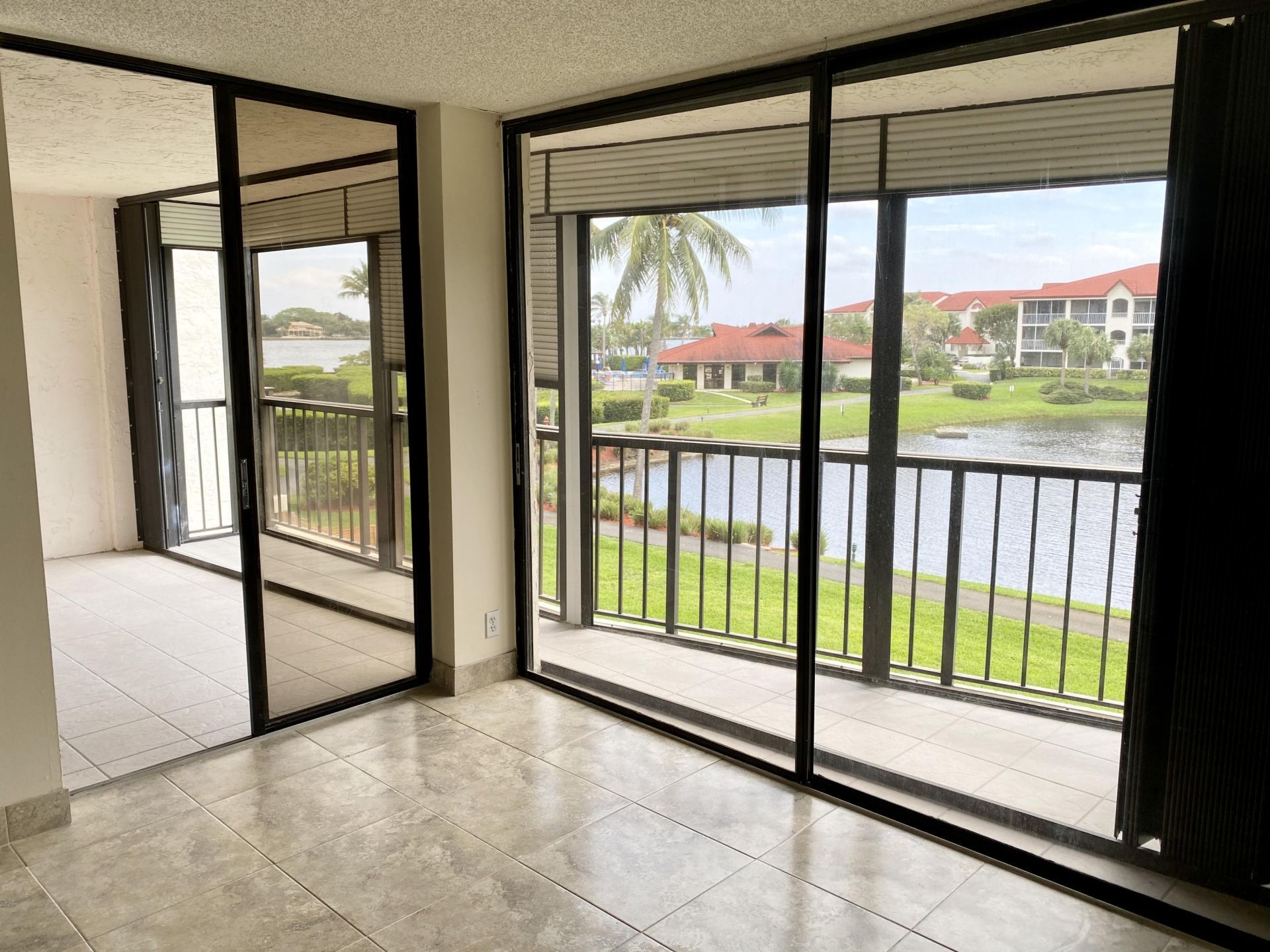 7030 Half Moon Circle, Unit 216, Hypoluxo, FL 33462 Photo