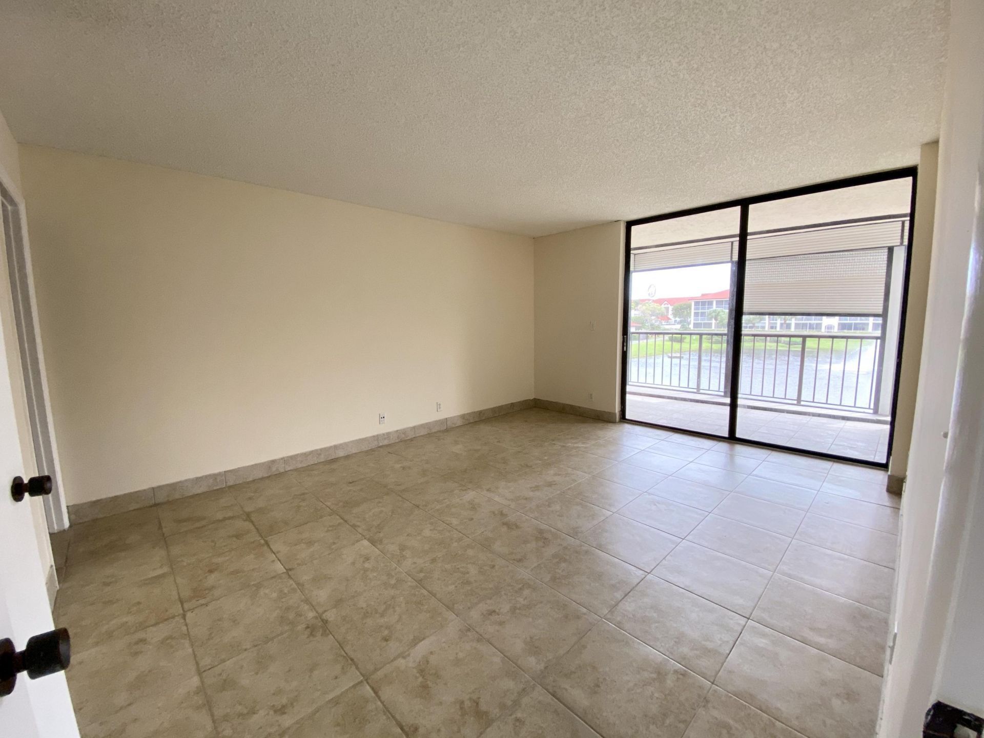 7030 Half Moon Circle, Unit 216, Hypoluxo, FL 33462 Photo