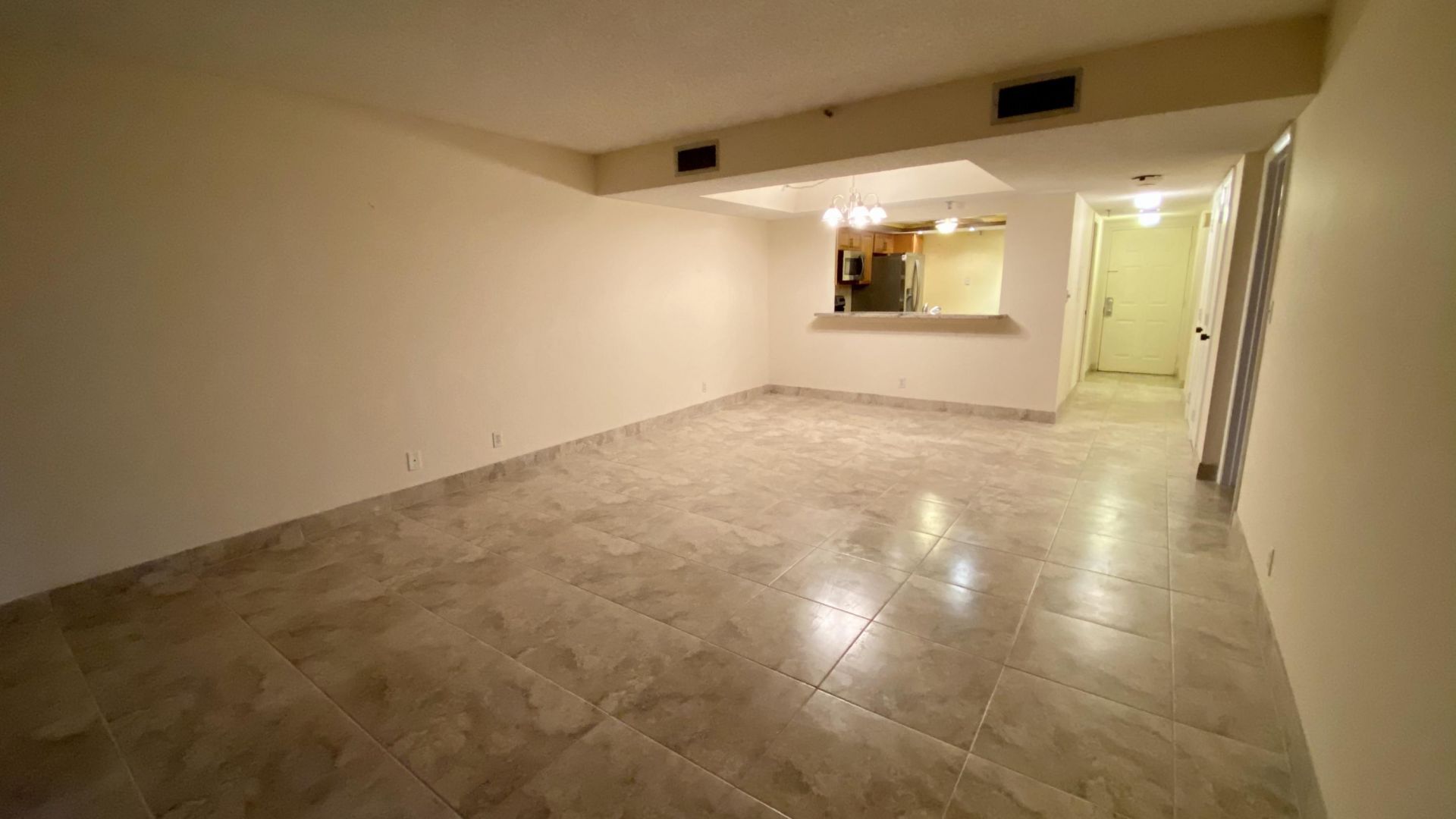 7030 Half Moon Circle, Unit 216, Hypoluxo, FL 33462 Photo