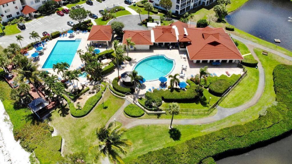 7030 Half Moon Circle, Unit 216, Hypoluxo, FL 33462 Photo