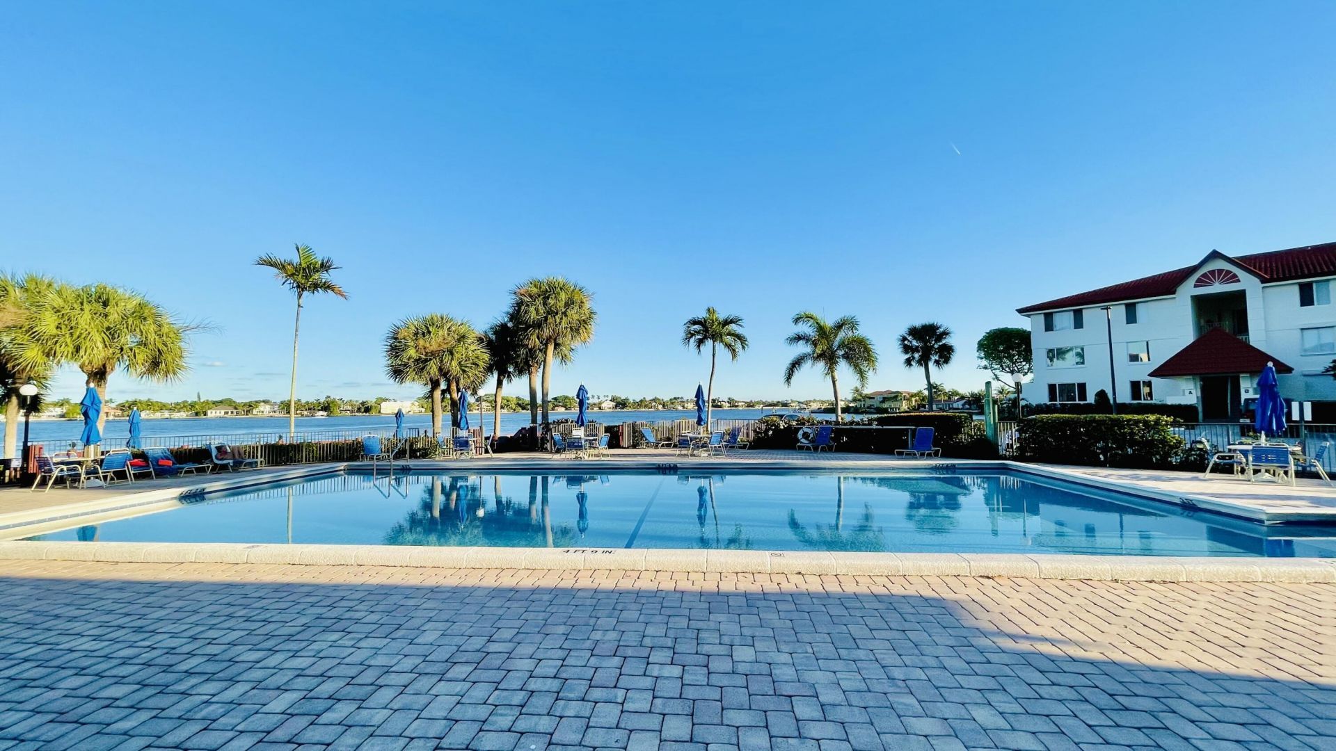 7030 Half Moon Circle, Unit 216, Hypoluxo, FL 33462 Photo