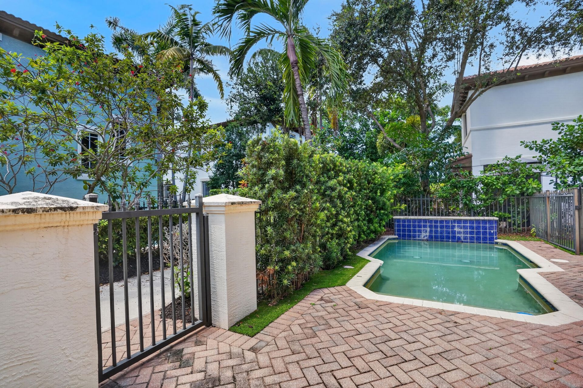 125 NW Gardener Street, Boca Raton, FL 33432 Photo