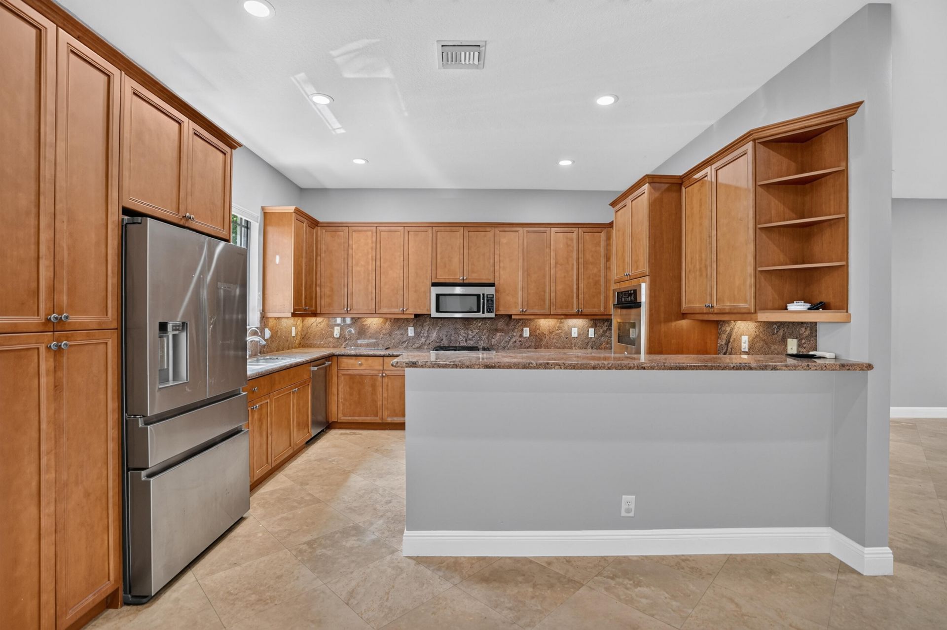 125 NW Gardener Street, Boca Raton, FL 33432 Photo