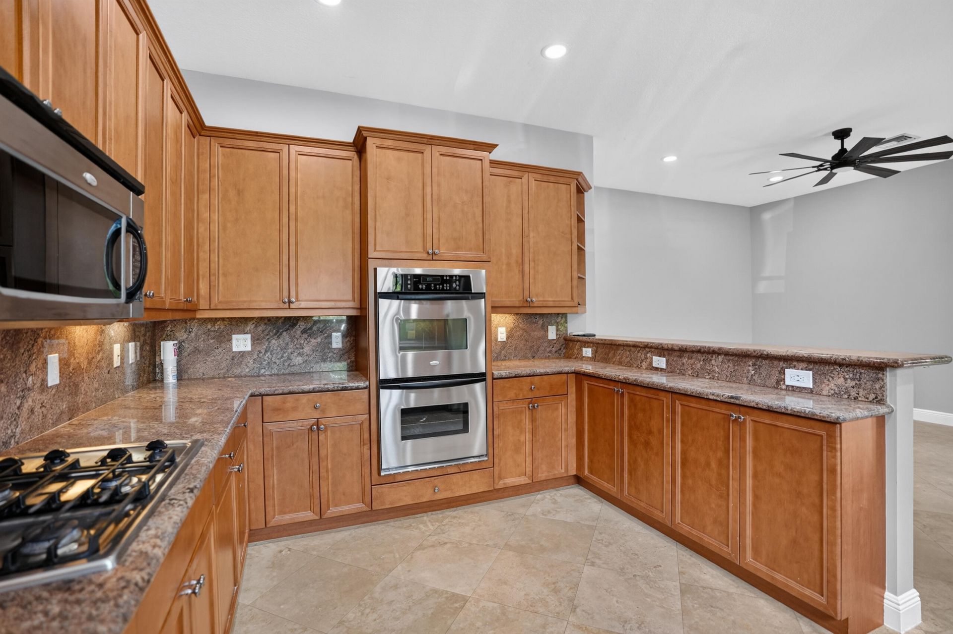 125 NW Gardener Street, Boca Raton, FL 33432 Photo