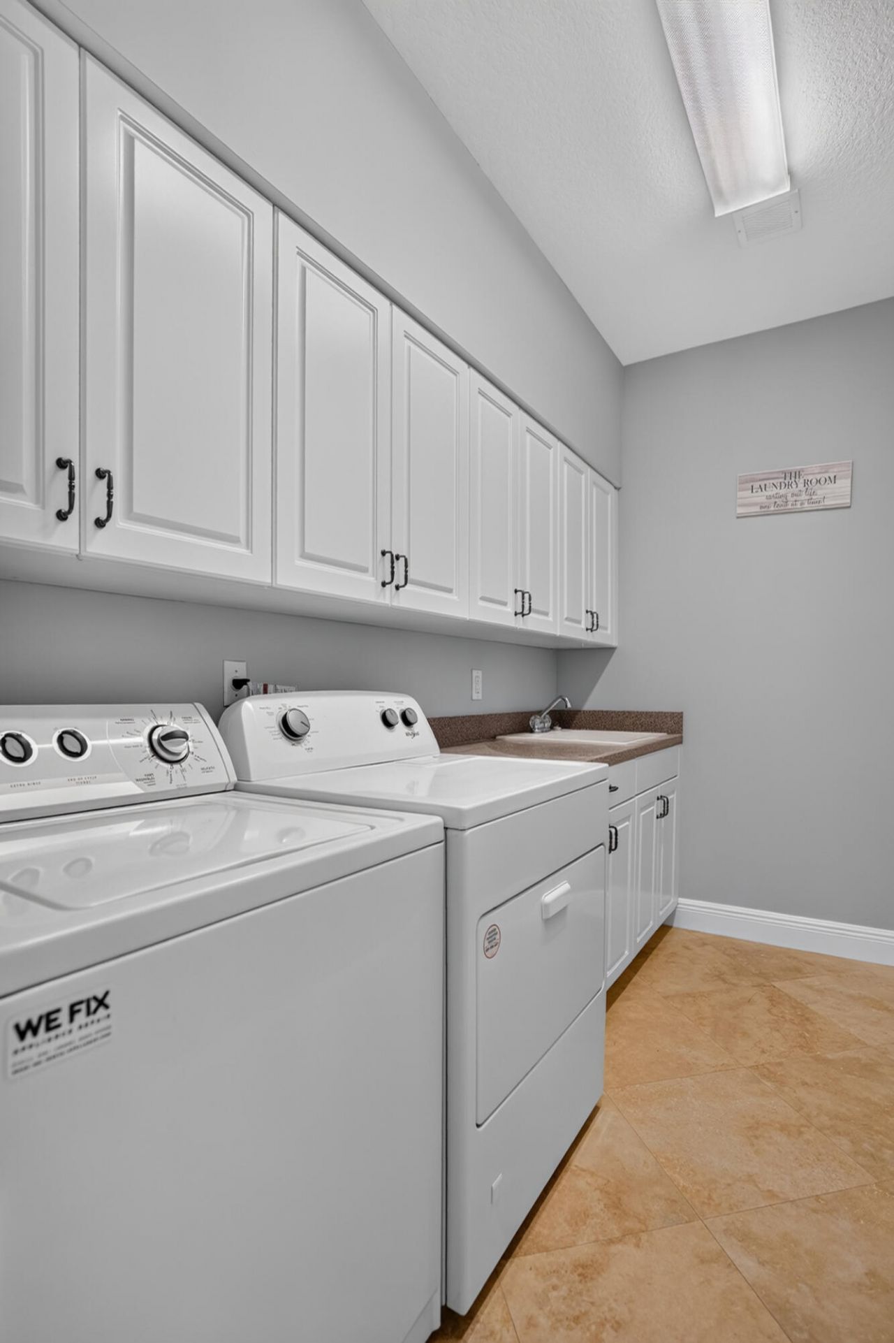 125 NW Gardener Street, Boca Raton, FL 33432 Photo