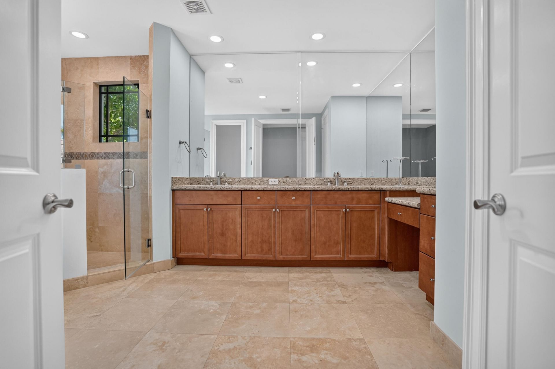 125 NW Gardener Street, Boca Raton, FL 33432 Photo