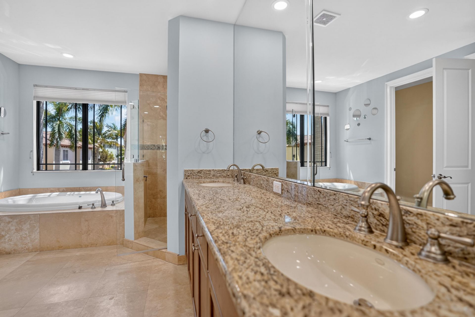125 NW Gardener Street, Boca Raton, FL 33432 Photo