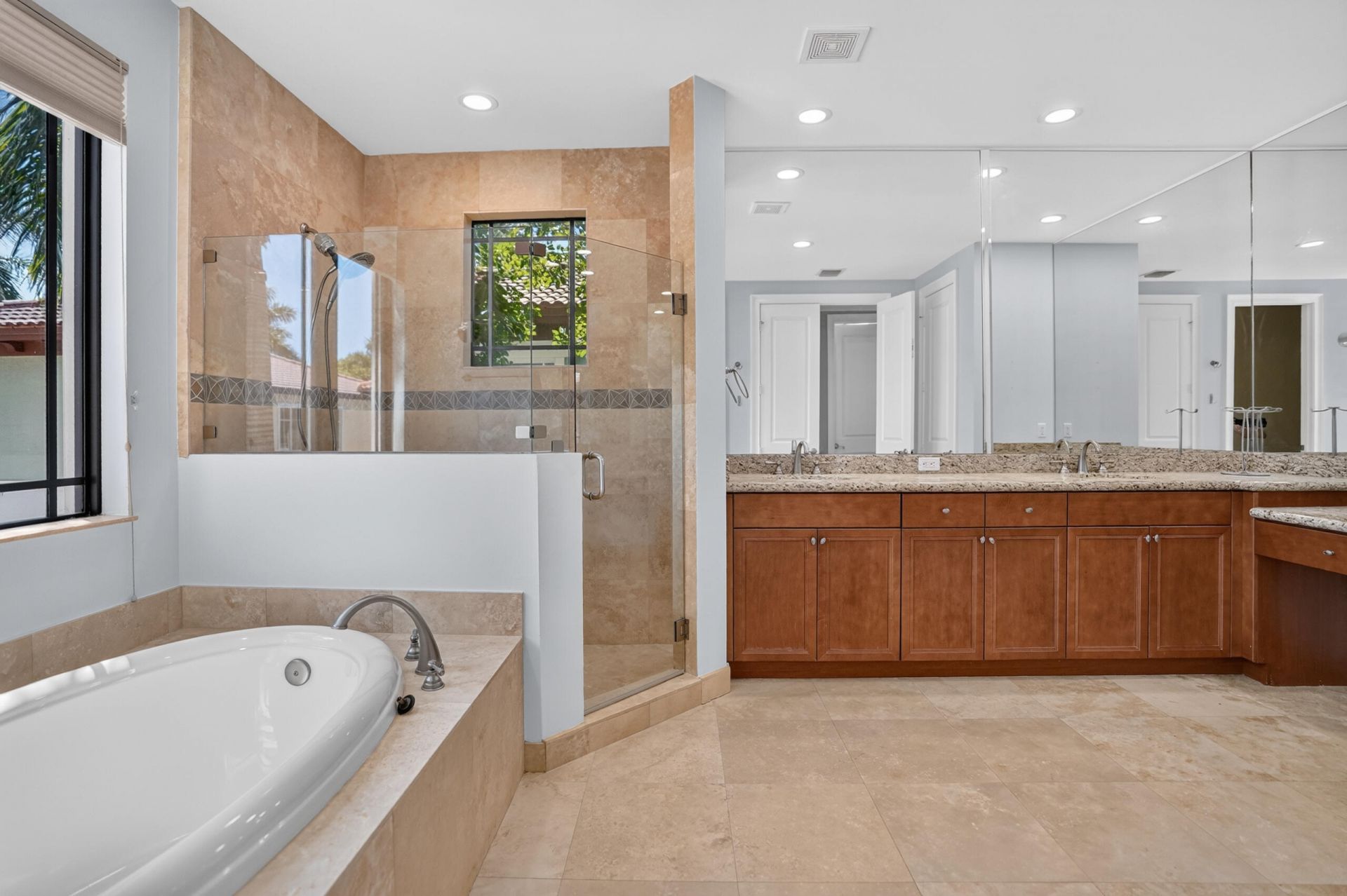 125 NW Gardener Street, Boca Raton, FL 33432 Photo