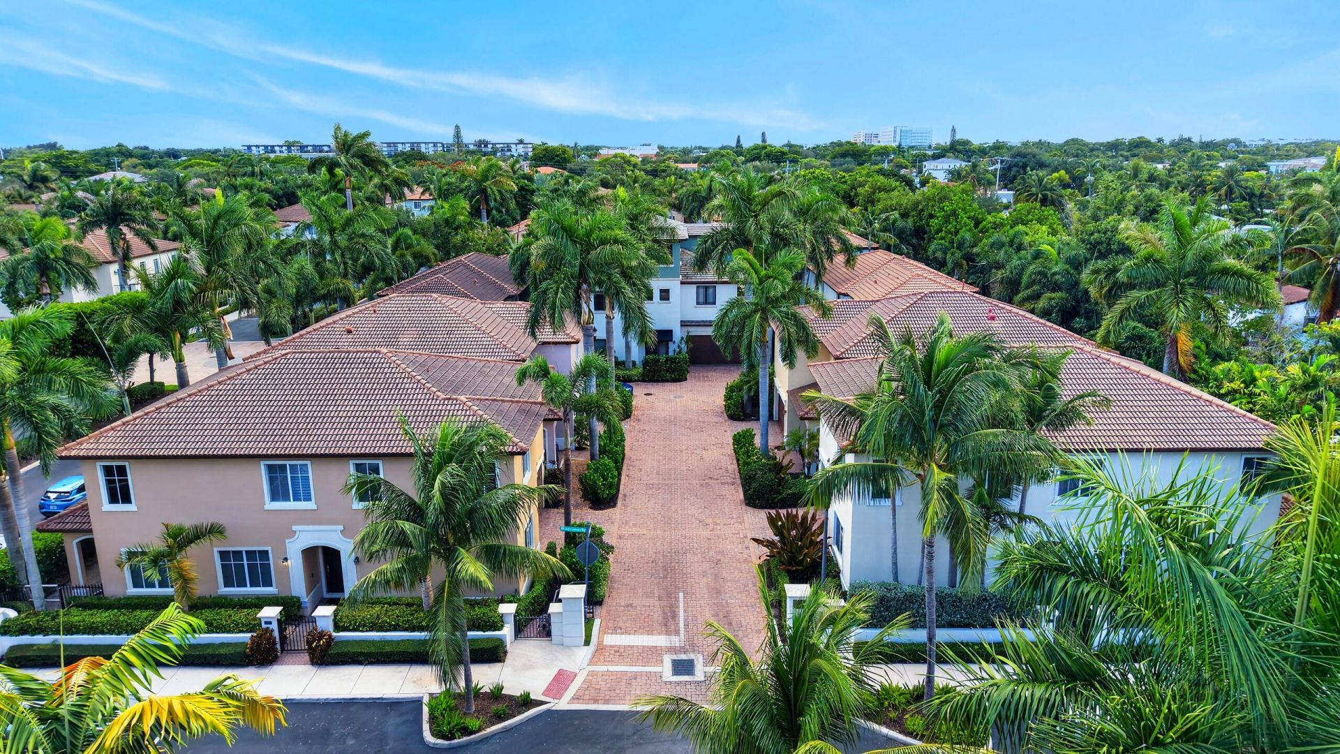 125 NW Gardener Street, Boca Raton, FL 33432 Photo