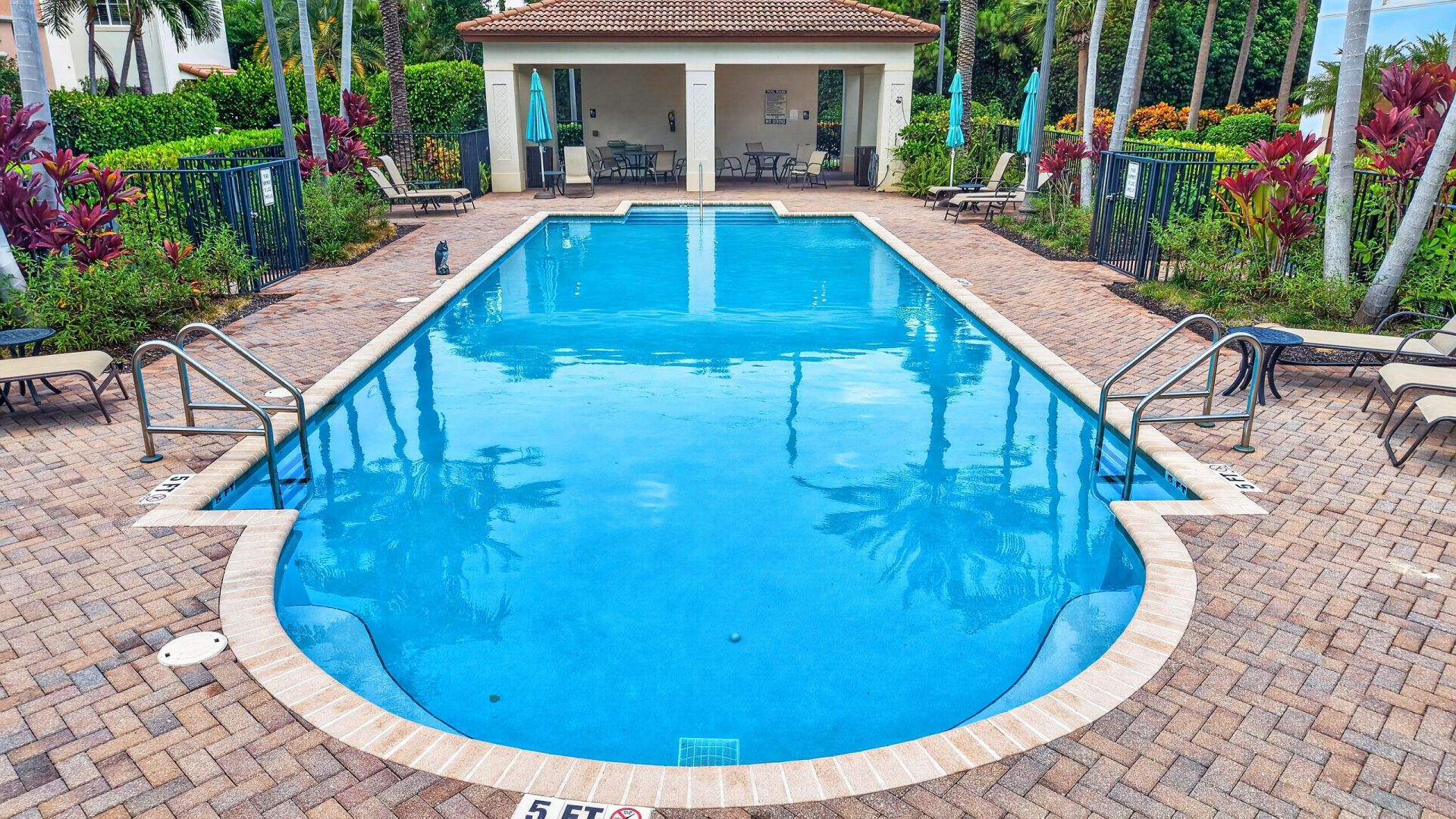 125 NW Gardener Street, Boca Raton, FL 33432 Photo