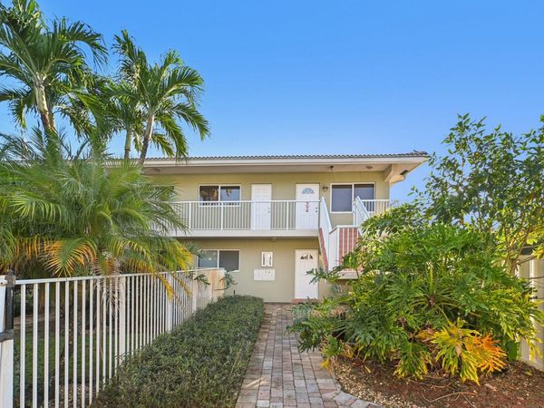 1424 Holly Heights Drive, Unit 1, Fort Lauderdale, FL 33304