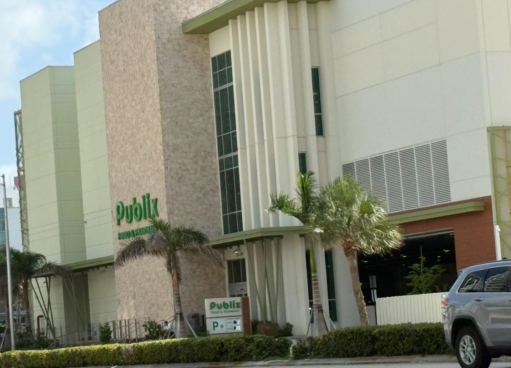 3001 S Ocean Drive, Hollywood, FL 33019 Photo