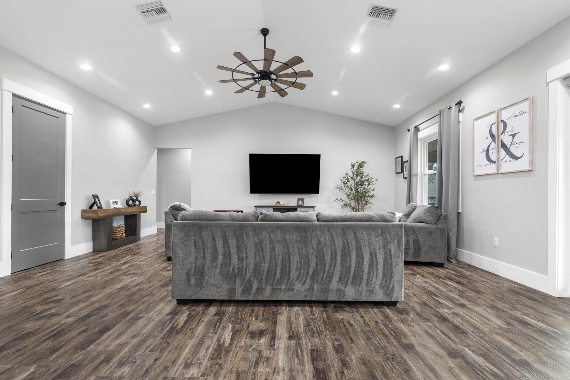 1112 NE 131st Lane, Okeechobee, FL 34972 Photo