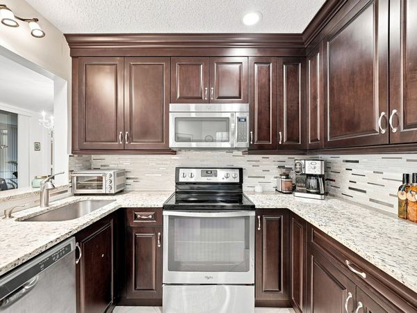 5450 VERONA Drive, Unit H, Boynton Beach, FL 33437