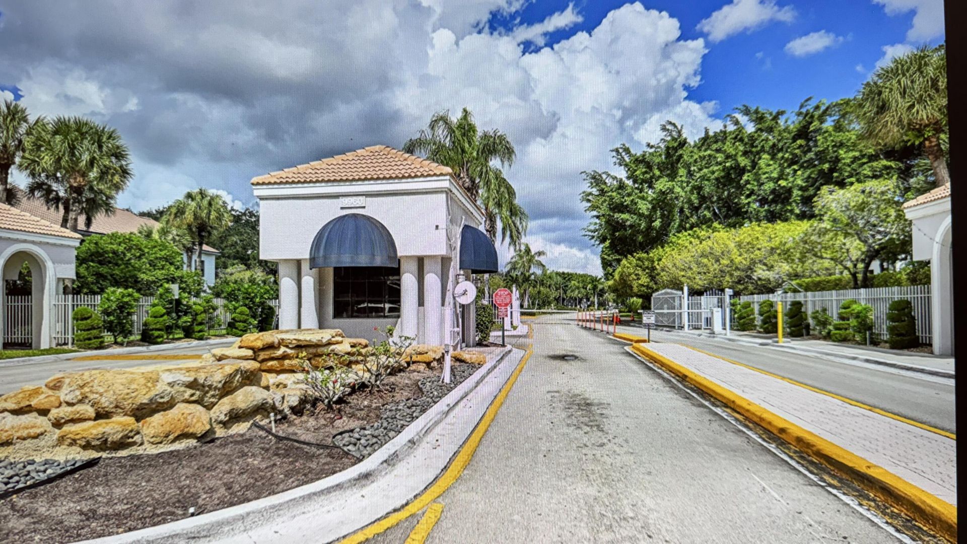5450 Verona Drive, Unit H, Boynton Beach, FL 33437 Photo