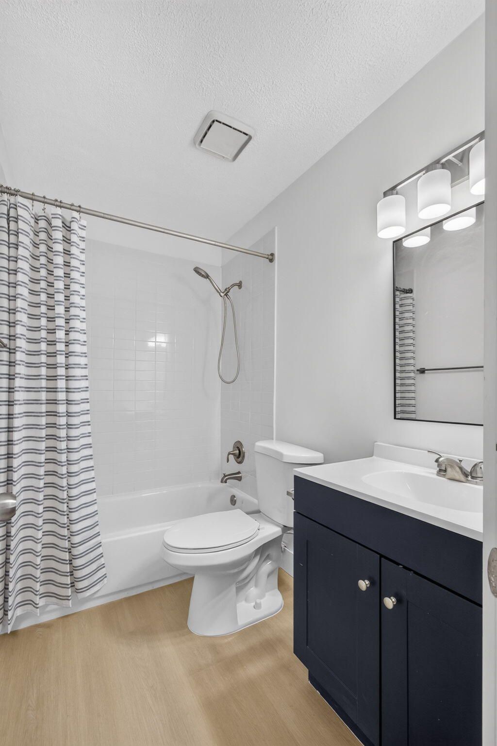 3404 Gardens E Drive, Unit 21B, Palm Beach Gardens, FL 33410 Photo