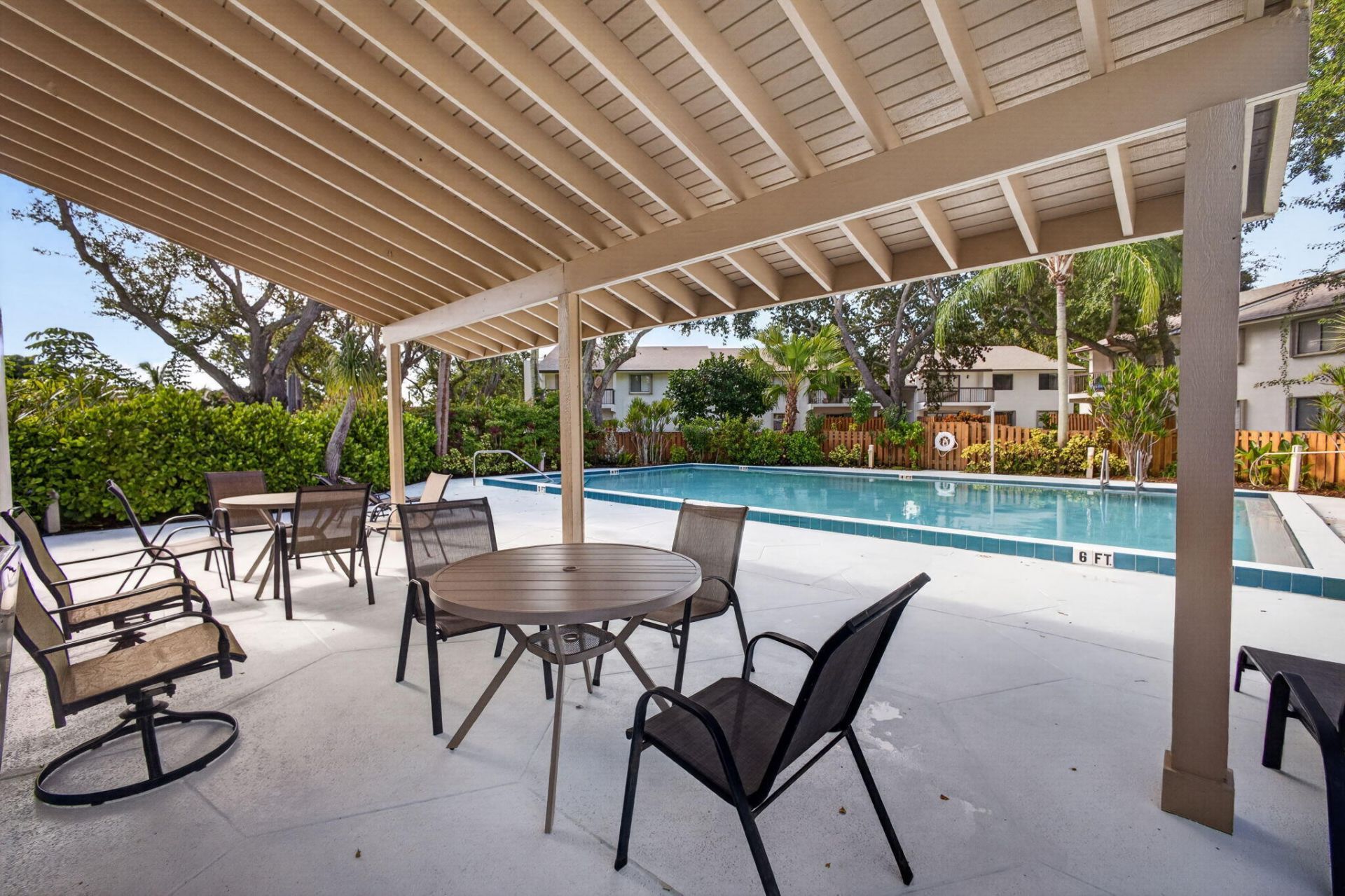 3404 Gardens E Drive, Unit 21B, Palm Beach Gardens, FL 33410 Photo