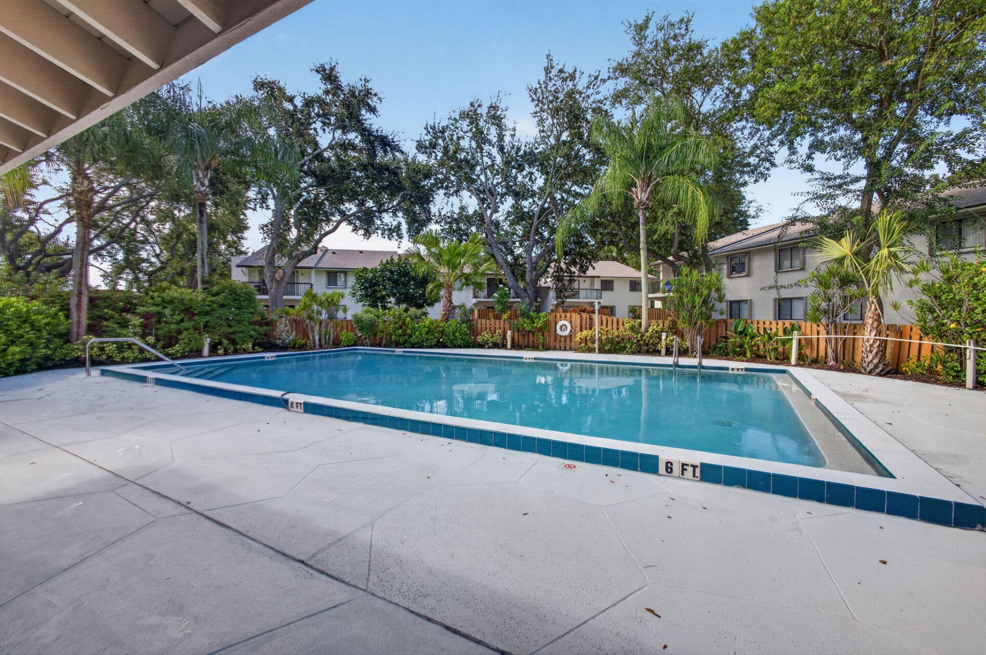 3404 Gardens E Drive, Unit 21B, Palm Beach Gardens, FL 33410 Photo