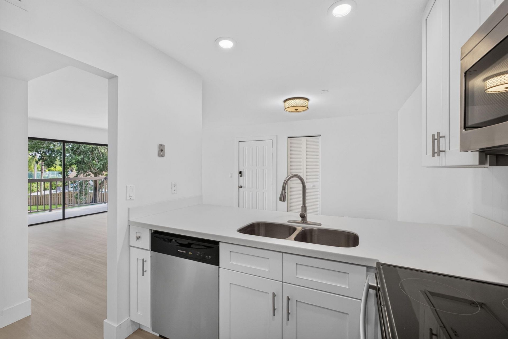 3404 Gardens E Drive, Unit 21B, Palm Beach Gardens, FL 33410 Photo