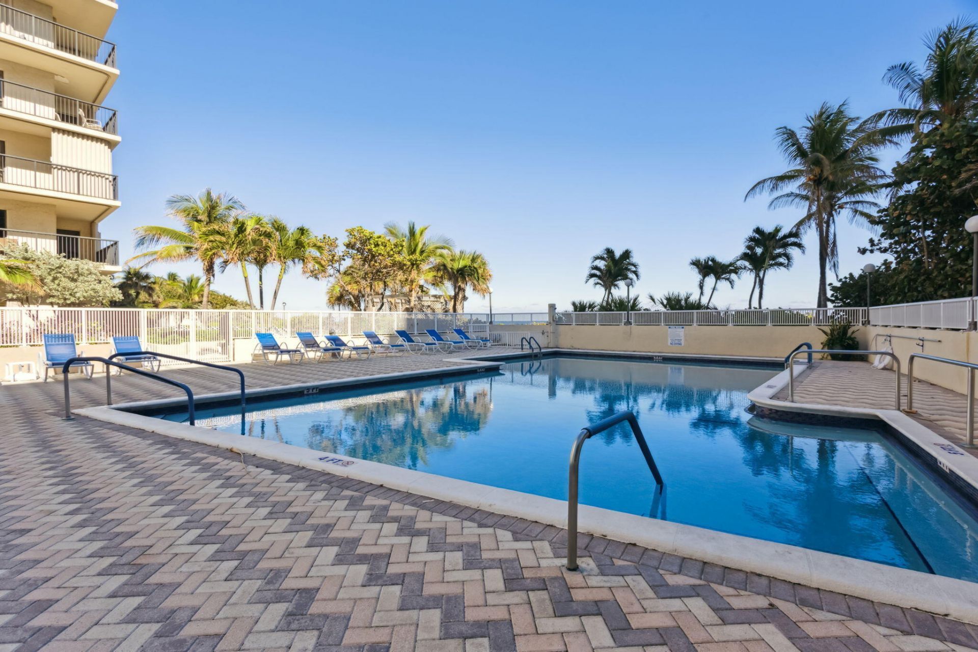 1800 S Ocean Boulevard, Unit 708, Lauderdale by the Sea, FL 33062 Photo