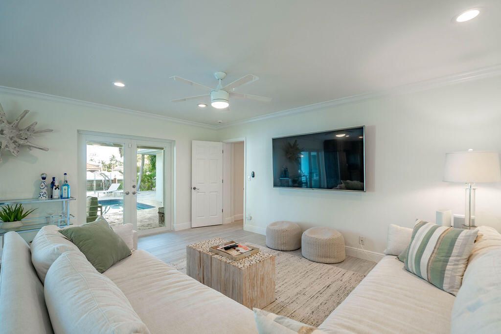2401 NE 33rd Street, Lighthouse Point, FL 33064 Photo