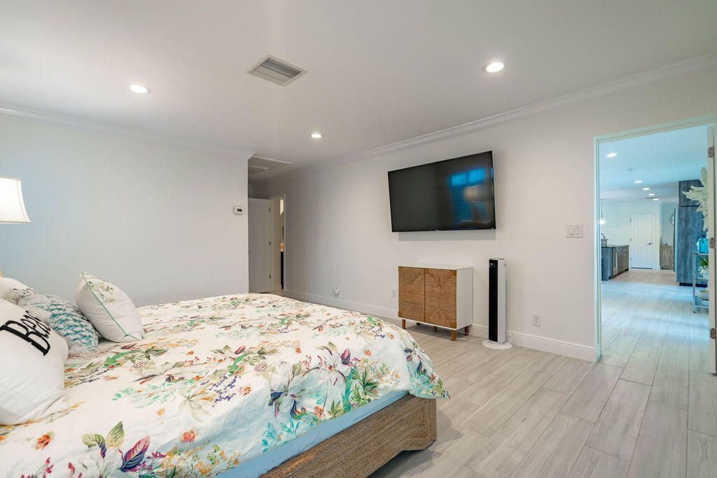 2401 NE 33rd Street, Lighthouse Point, FL 33064 Photo