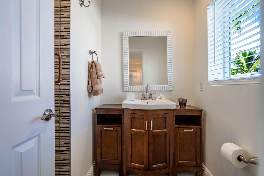2401 NE 33rd Street, Lighthouse Point, FL 33064 Photo