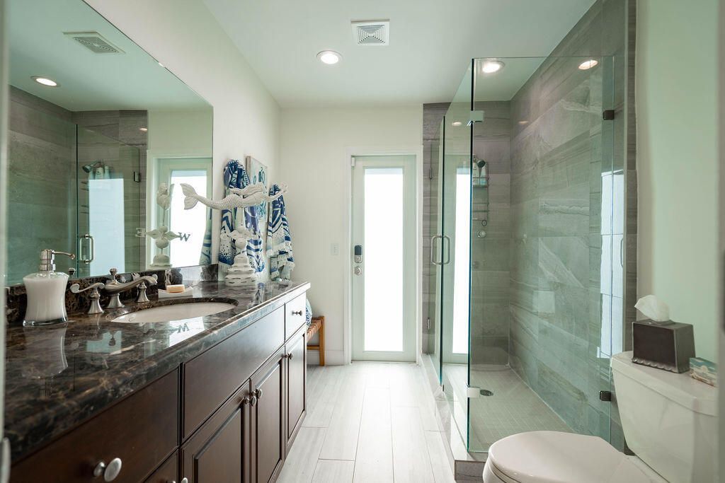 2401 NE 33rd Street, Lighthouse Point, FL 33064 Photo
