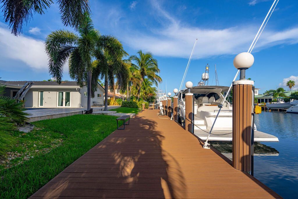 2401 NE 33rd Street, Lighthouse Point, FL 33064 Photo