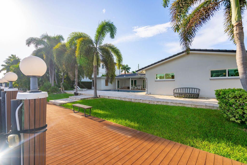 2401 NE 33rd Street, Lighthouse Point, FL 33064 Photo
