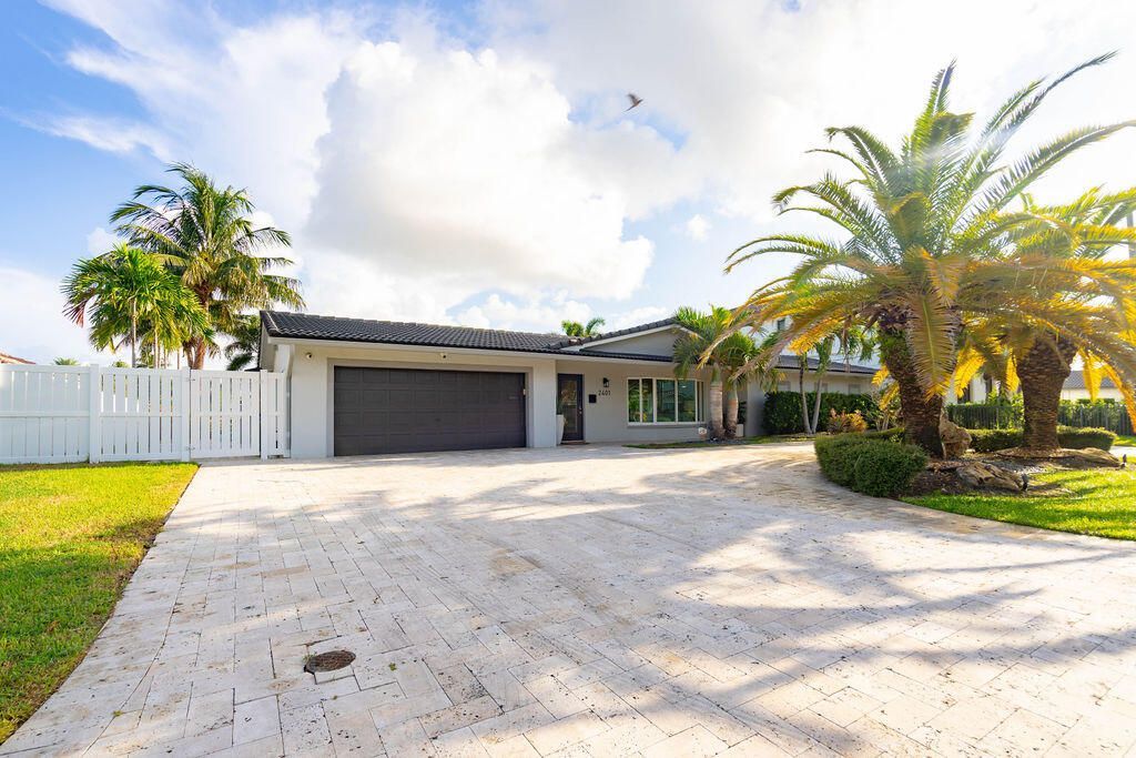 2401 NE 33rd Street, Lighthouse Point, FL 33064 Photo