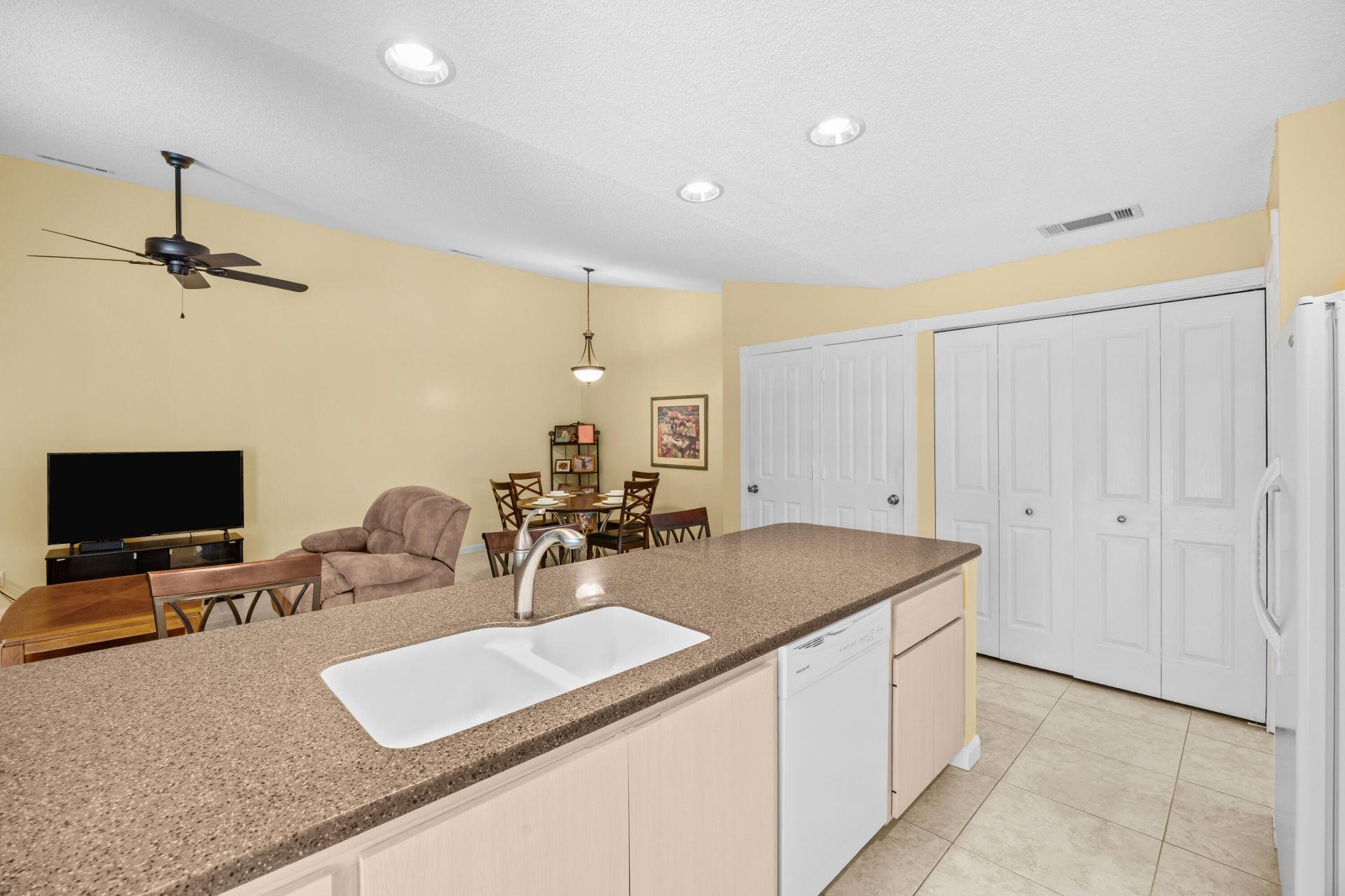 1242 NW Sun Terrace Circle, Unit 12A, Port Saint Lucie, FL 34986 Photo