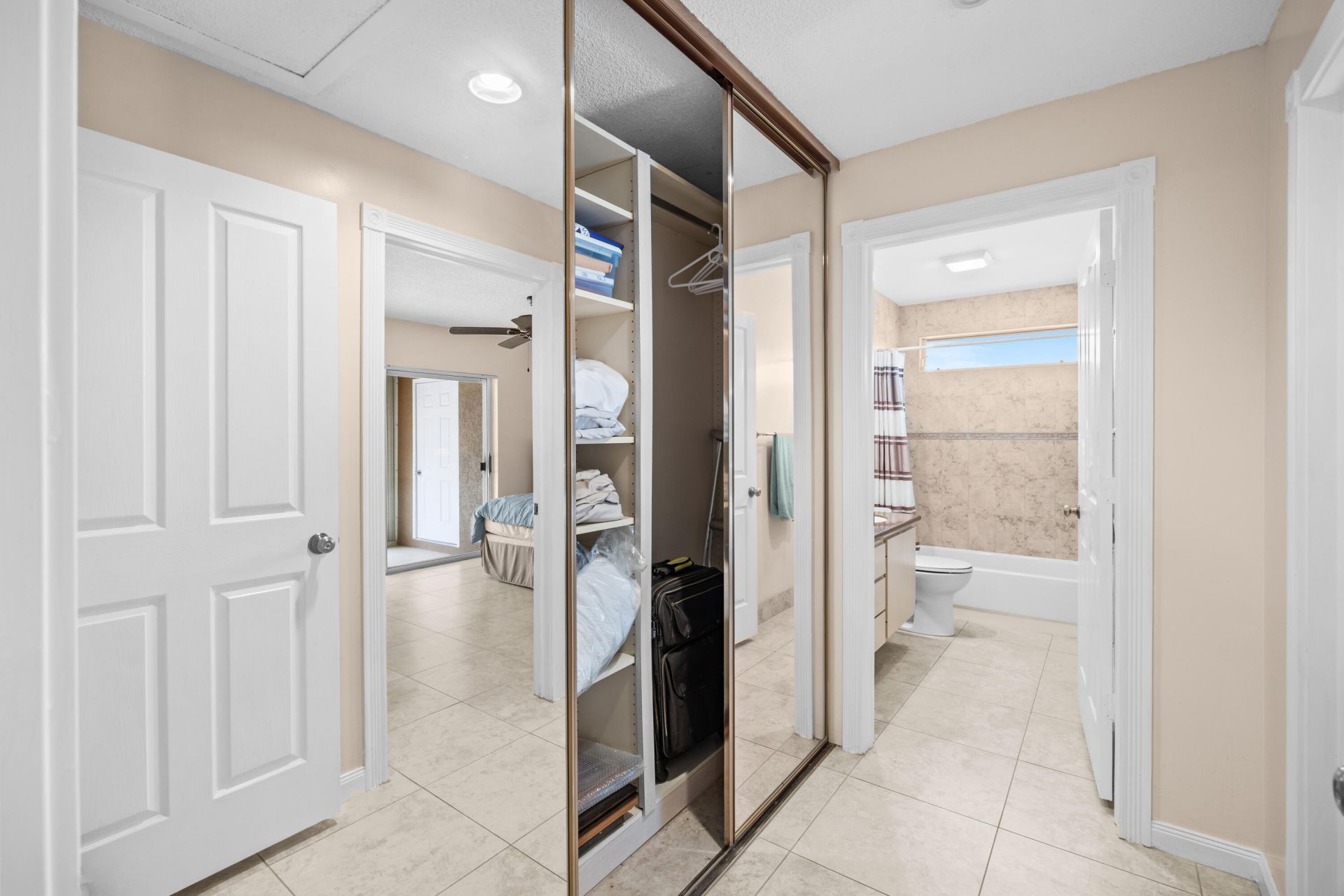 1242 NW Sun Terrace Circle, Unit 12A, Port Saint Lucie, FL 34986 Photo