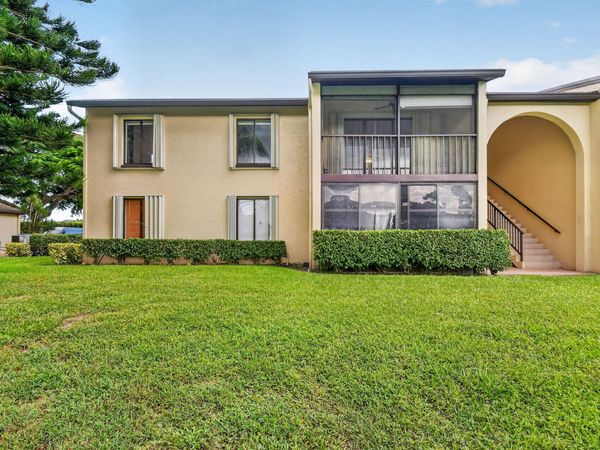 623 Sea Pine Way, Unit E2, Greenacres, FL 33415