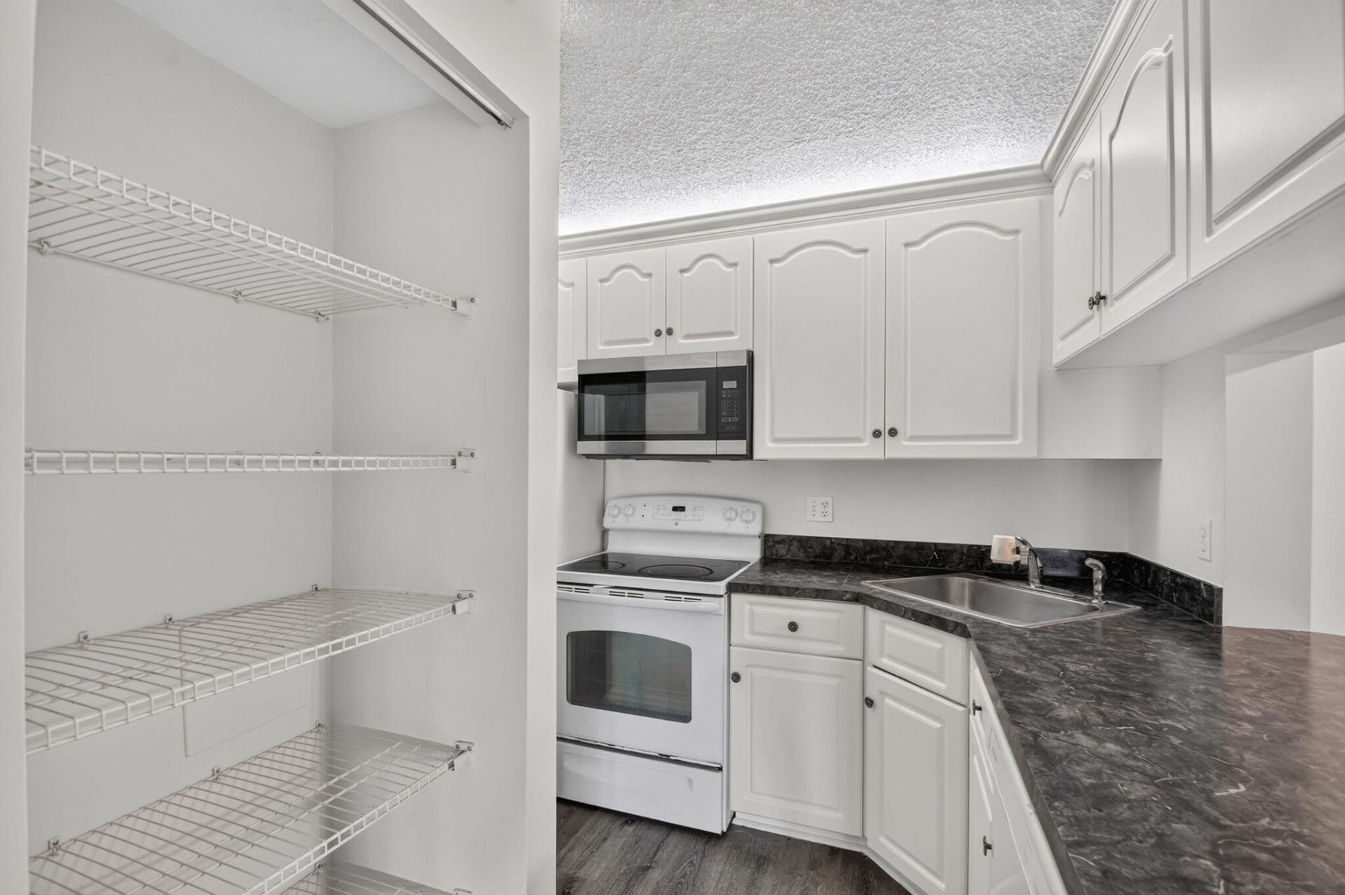623 Sea Pine Way, Unit E2, Greenacres, FL 33415 Photo