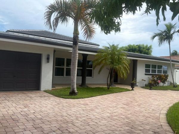 2121 NE 29TH Street, Lighthouse Point, FL 33064
