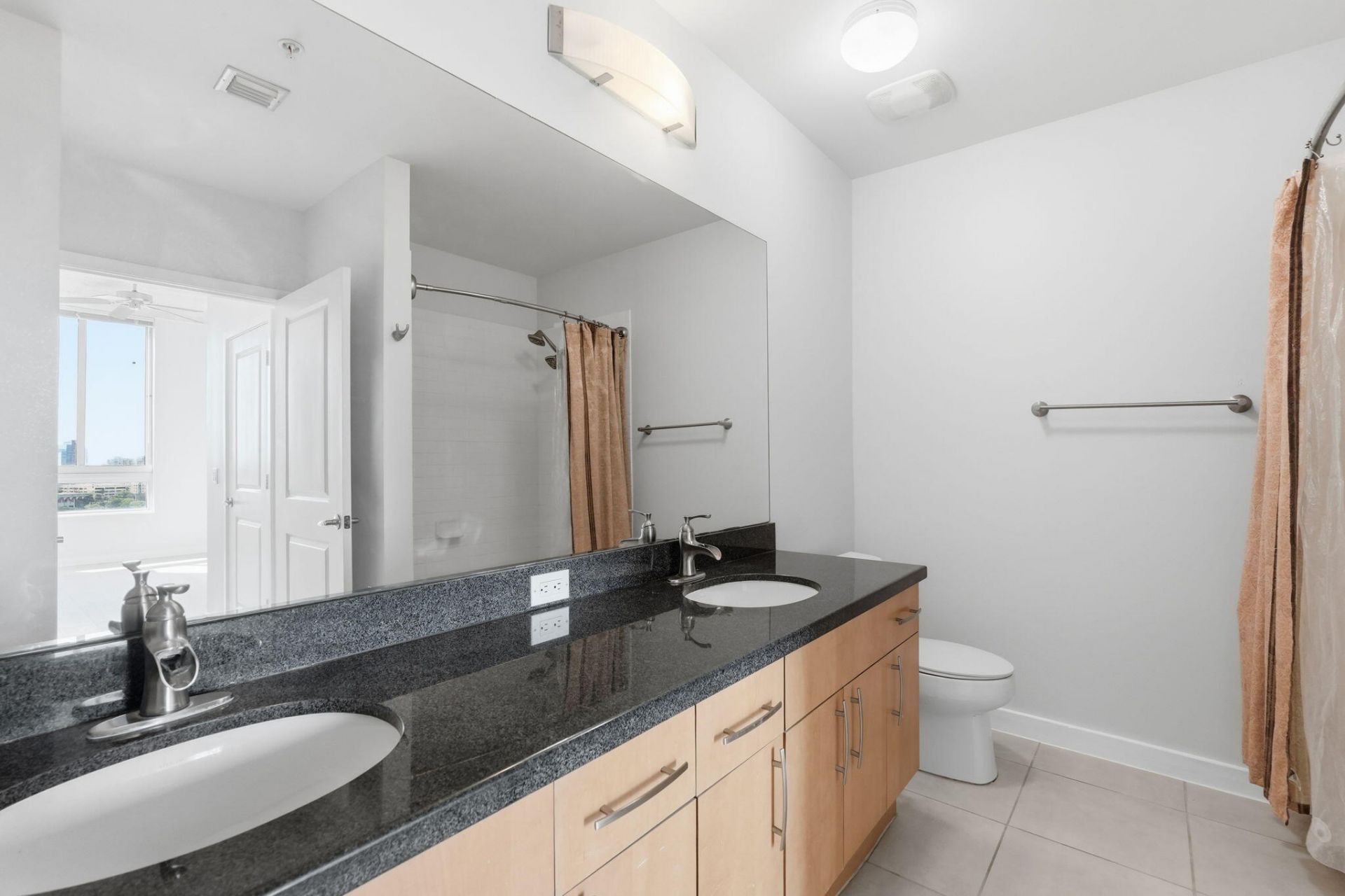 300 S Australian Avenue, Unit 1204, West Palm Beach, FL 33401 Photo