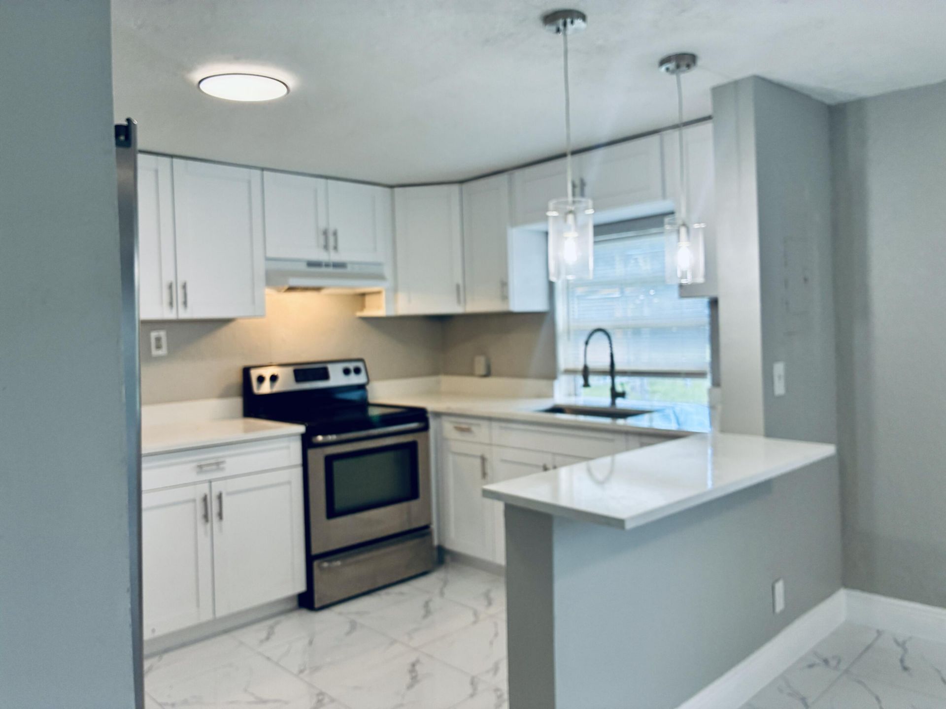 605 NW 9th Avenue, Pompano Beach, FL 33060 Photo