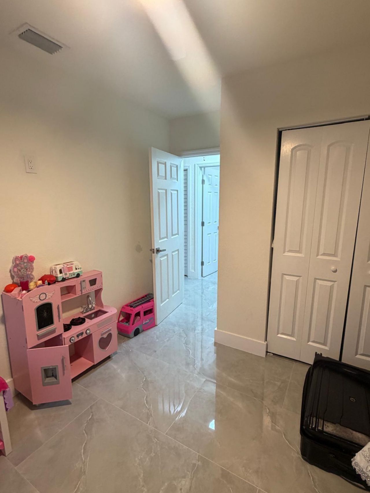 1038 Macy Street, West Palm Beach, FL 33405 Photo