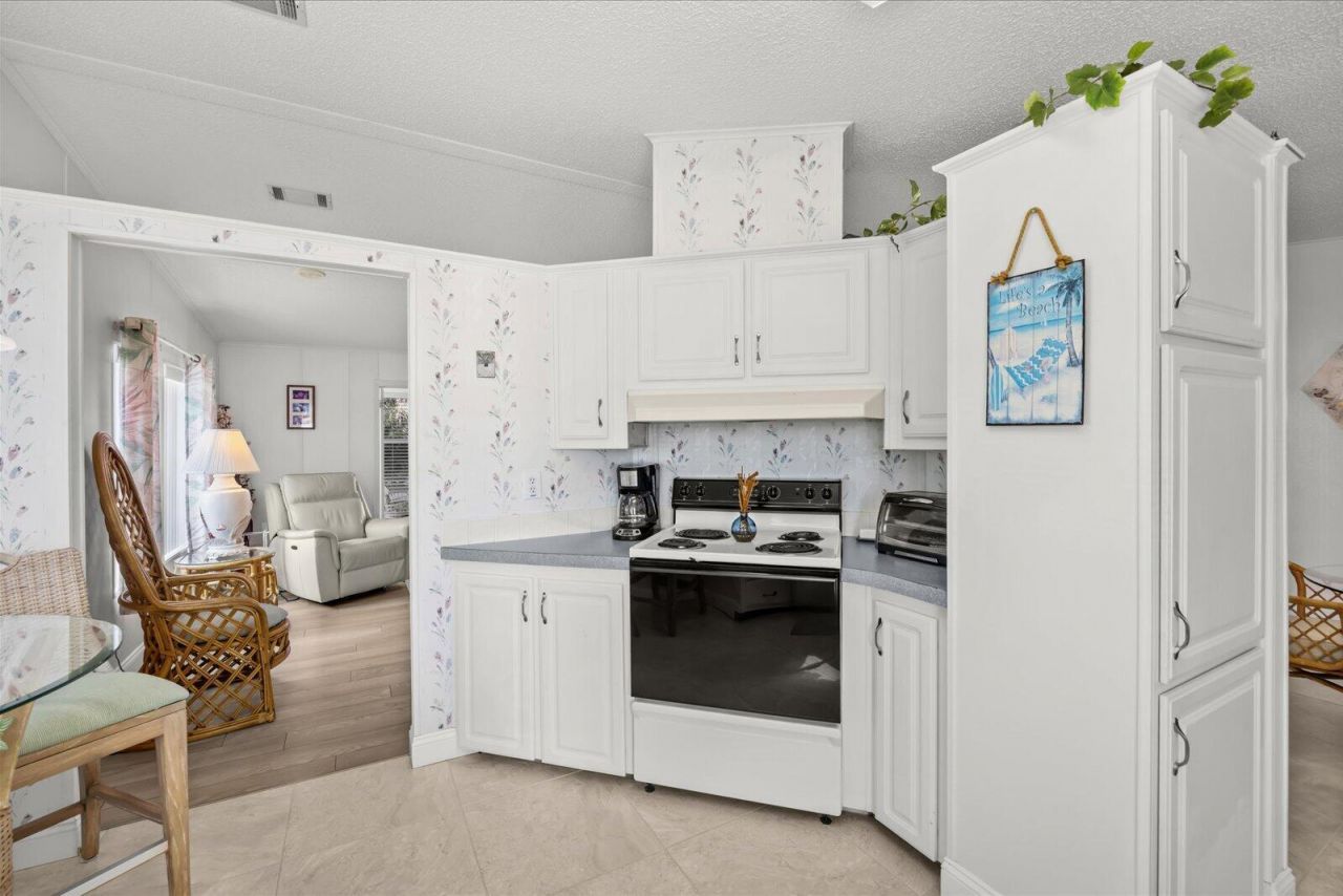 3608 Sleepy Hollow Lane, Port Saint Lucie, FL 34952 Photo