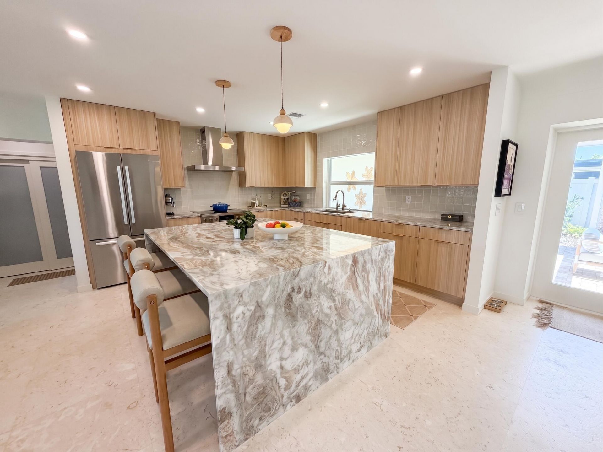 1584 Blue Water Terrace N, Lauderdale by the Sea, FL 33062 Photo