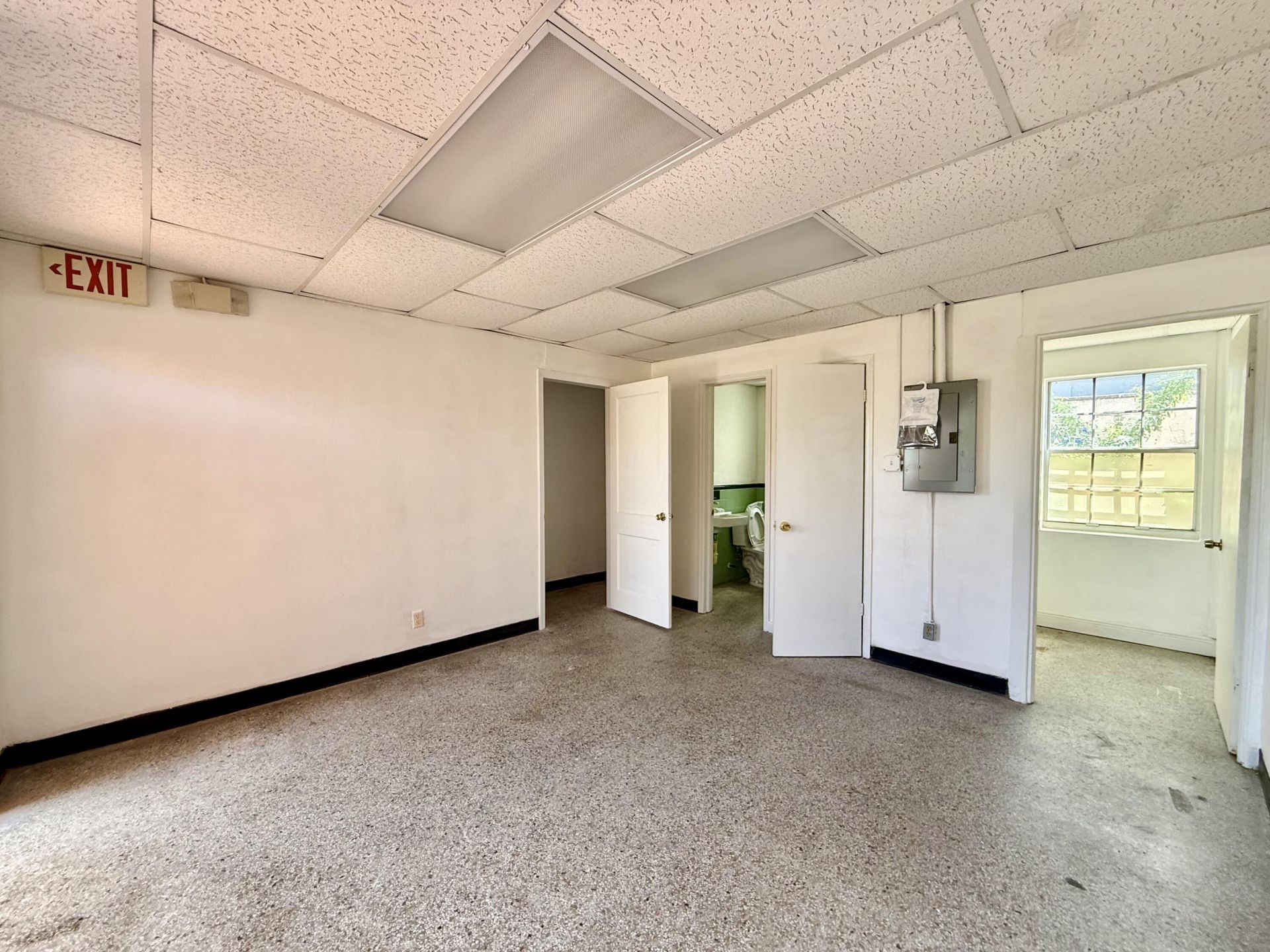2135 Broadway, Riviera Beach, FL 33404 Photo