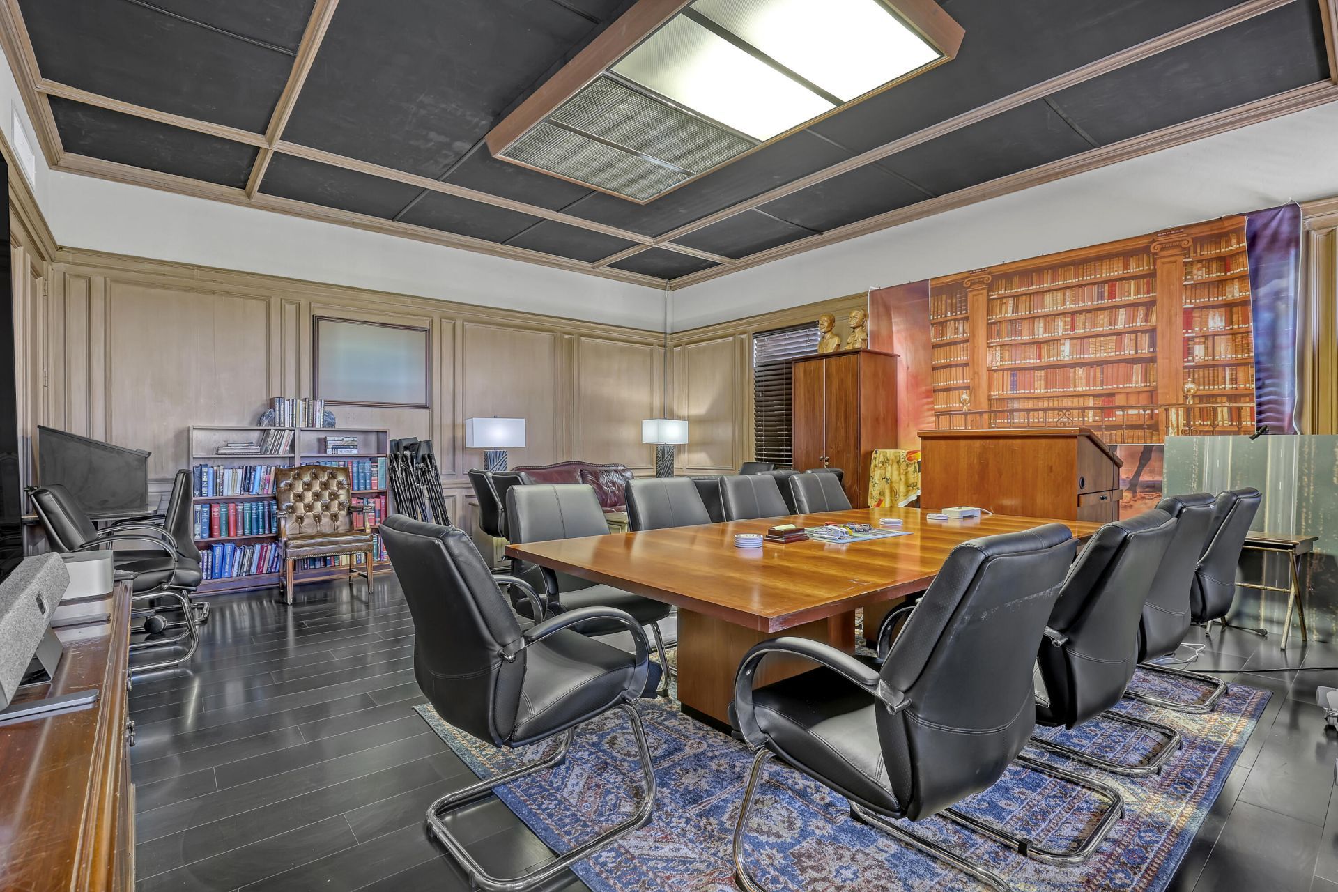2701 Okeechobee Boulevard, West Palm Beach, FL 33422 Photo