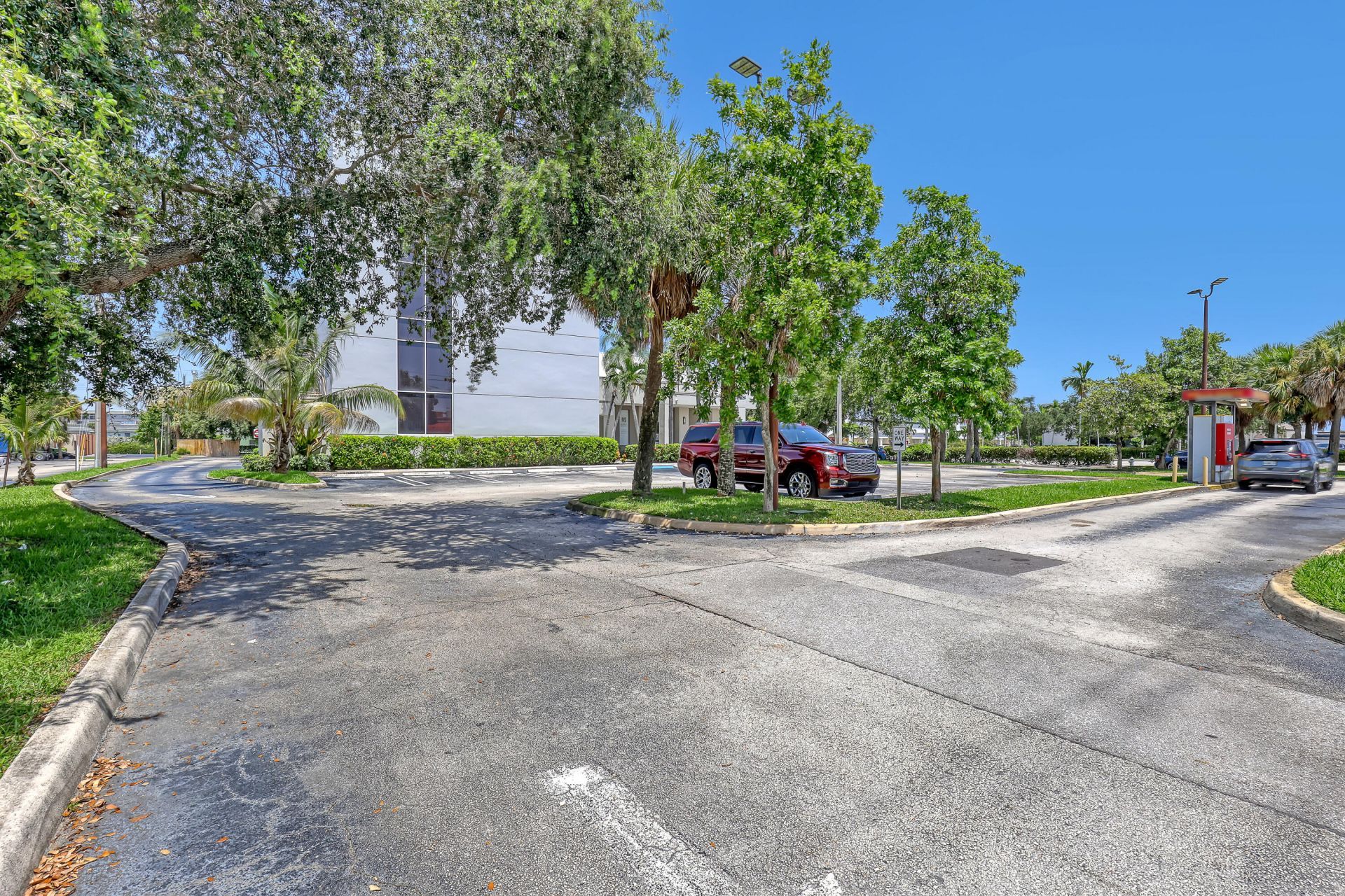 2701 Okeechobee Boulevard, West Palm Beach, FL 33422 Photo