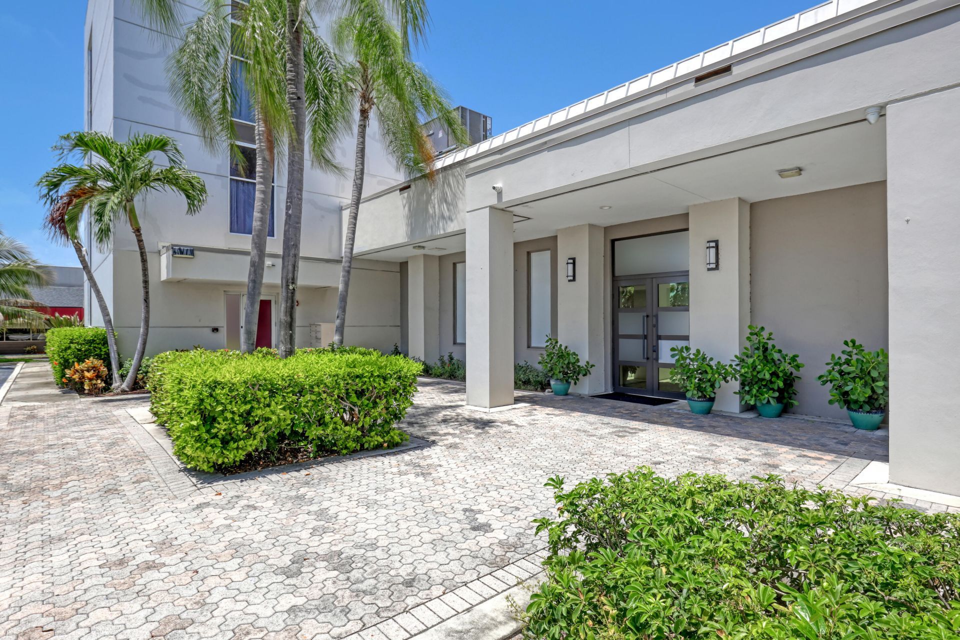 2701 Okeechobee Boulevard, West Palm Beach, FL 33422 Photo