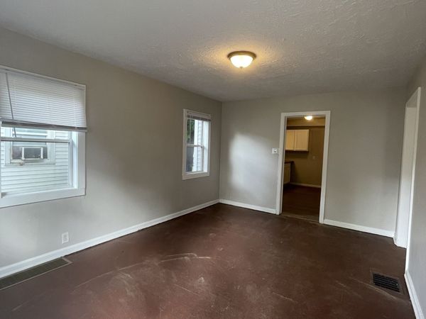 3915 Hillside Avenue , Indianapolis, IN 46205