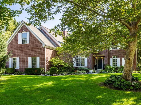 9474 Greenthread Drive , Zionsville, IN 46077