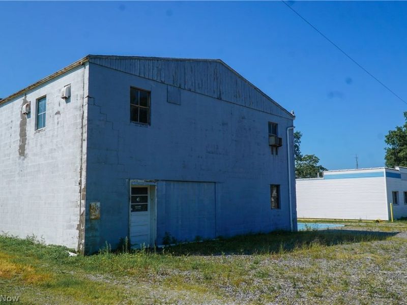 356 E Maryland Avenue, Sebring, OH 44672 Photo 6